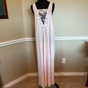 Vintage Lingerie Sleepwear Romantic Bridal Boudoir Lace Lorraine Nightgown Sz S